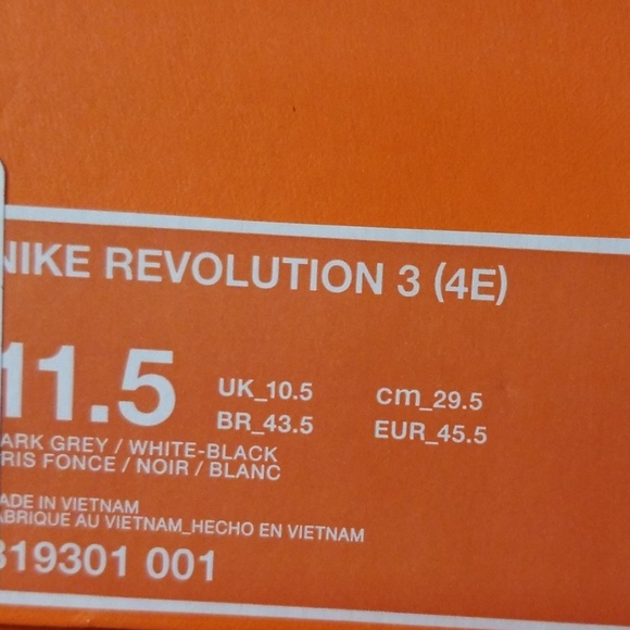 Nike Revolution 3 Wide (4E) - Picture 7 of 7